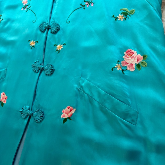 Floral Embroidered Asian Style Coat/Long Tunic - by Red Clouds - Size 40 (Med?) - Picture 8 of 10